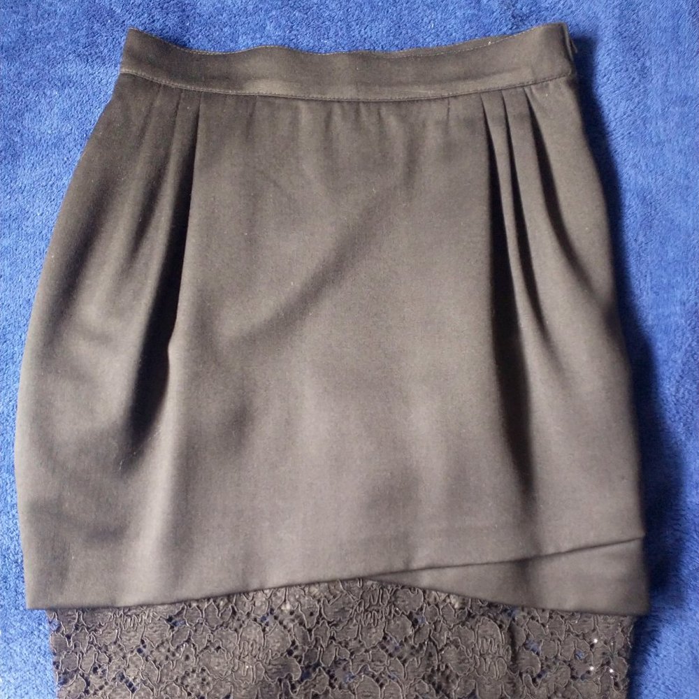 il collage petite vintage 100% wool skirt